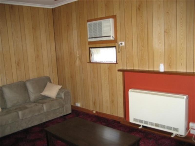 18 Yelta Street, Port Clinton SA 5570