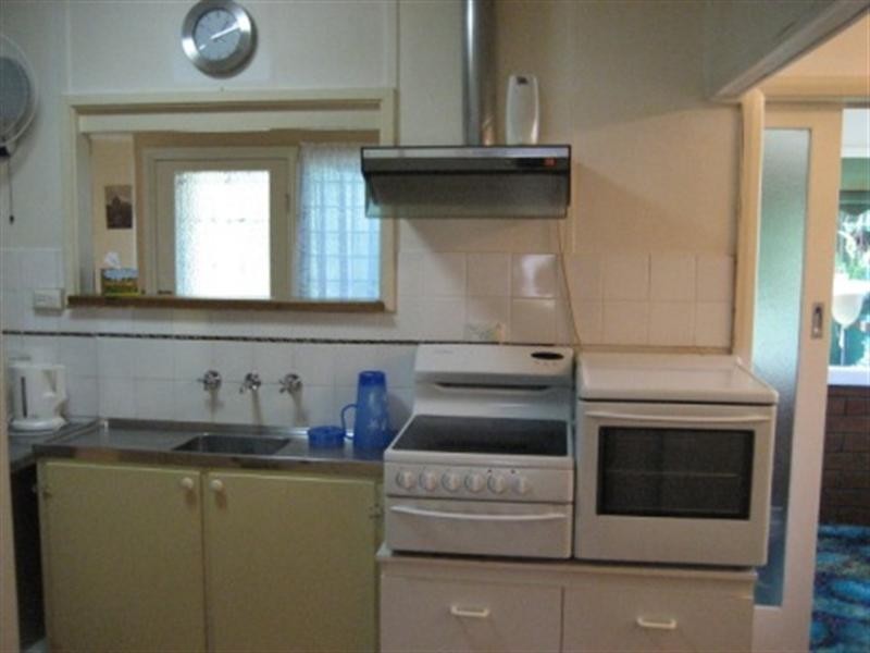 18 Yelta Street, Port Clinton SA 5570