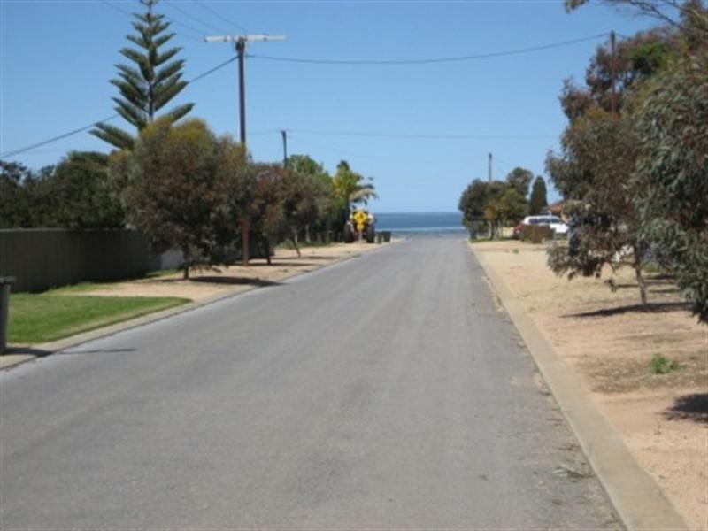 18 Yelta Street, Port Clinton SA 5570