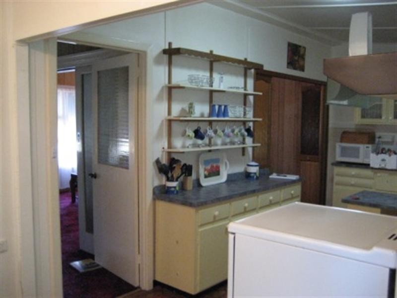 18 Yelta Street, Port Clinton SA 5570