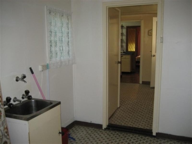 18 Yelta Street, Port Clinton SA 5570