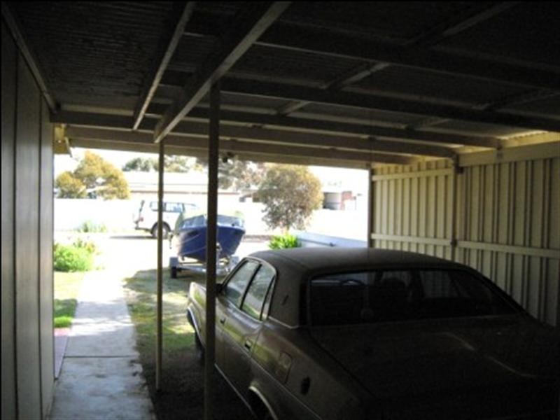 18 Yelta Street, Port Clinton SA 5570