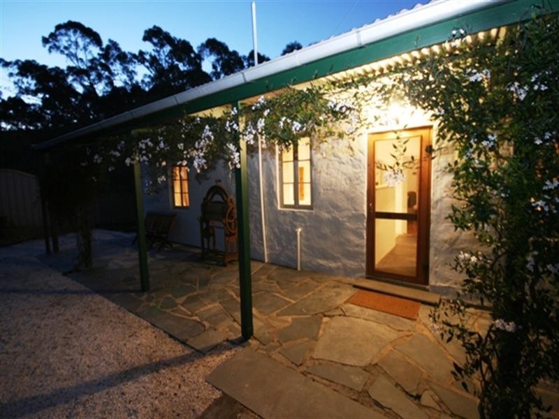 54 Victoria Road, Clare SA 5453