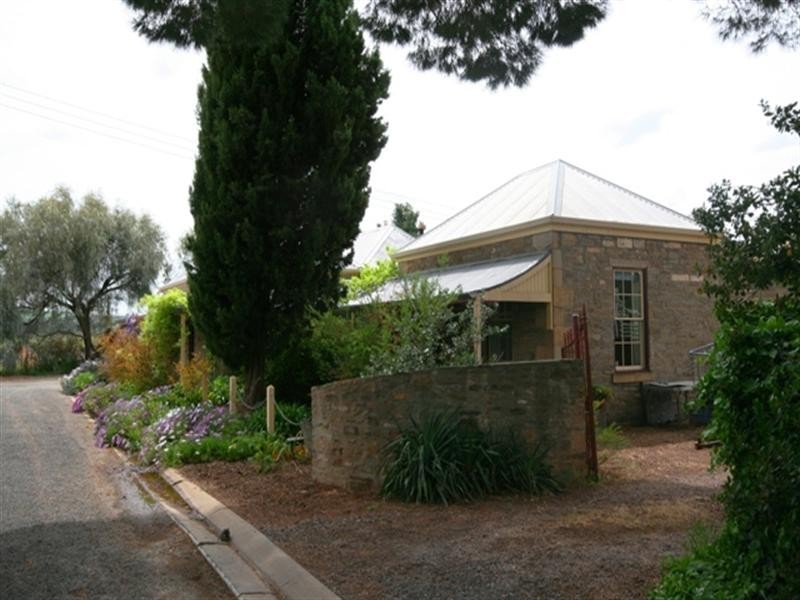 18 Cnr Elder and Archer Street, Auburn SA 5451