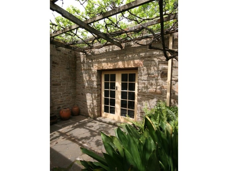 18 Cnr Elder and Archer Street, Auburn SA 5451