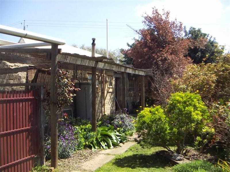 18 Cnr Elder and Archer Street, Auburn SA 5451