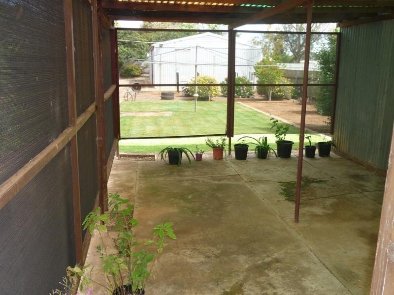 4 Oxford Street, Jamestown SA 5491