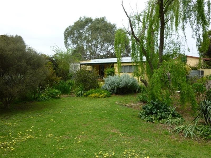 56 Victoria Road, Clare SA 5453