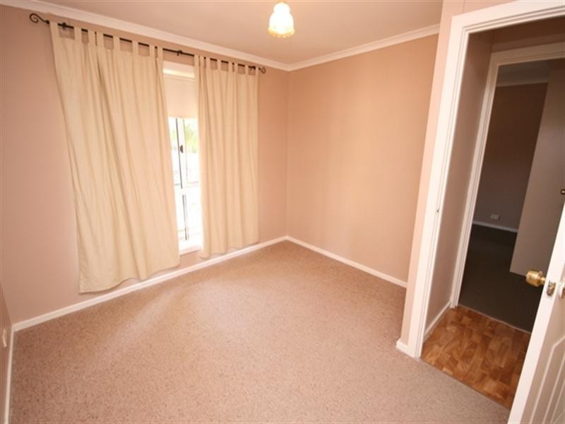 4 Kelly Street, Clare SA 5453