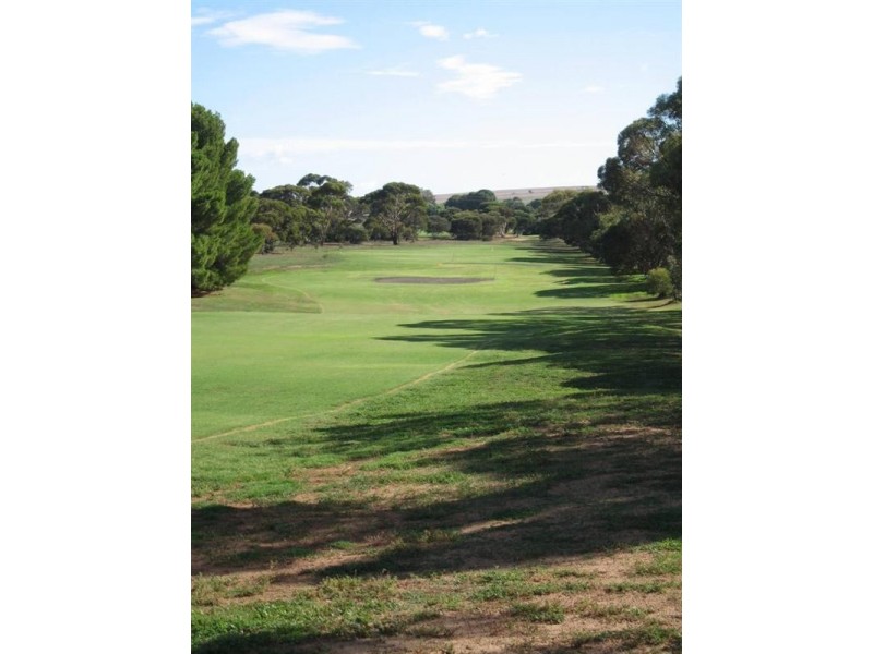 4 Main Coast Road, Ardrossan SA 5571