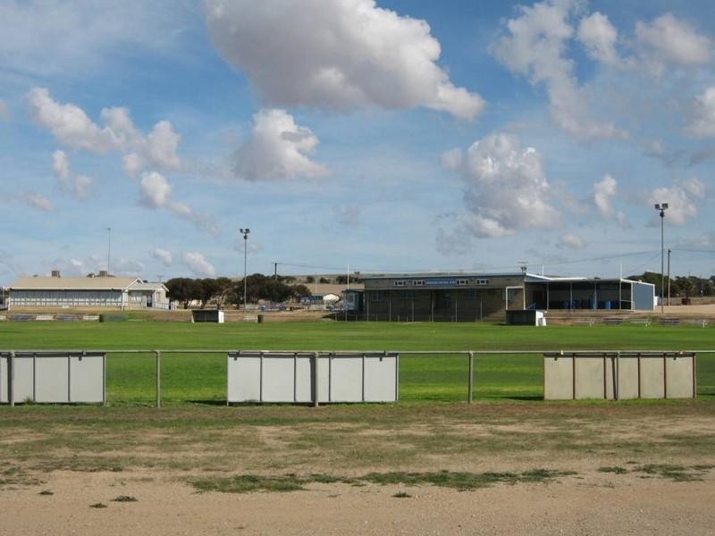 4 Main Coast Road, Ardrossan SA 5571