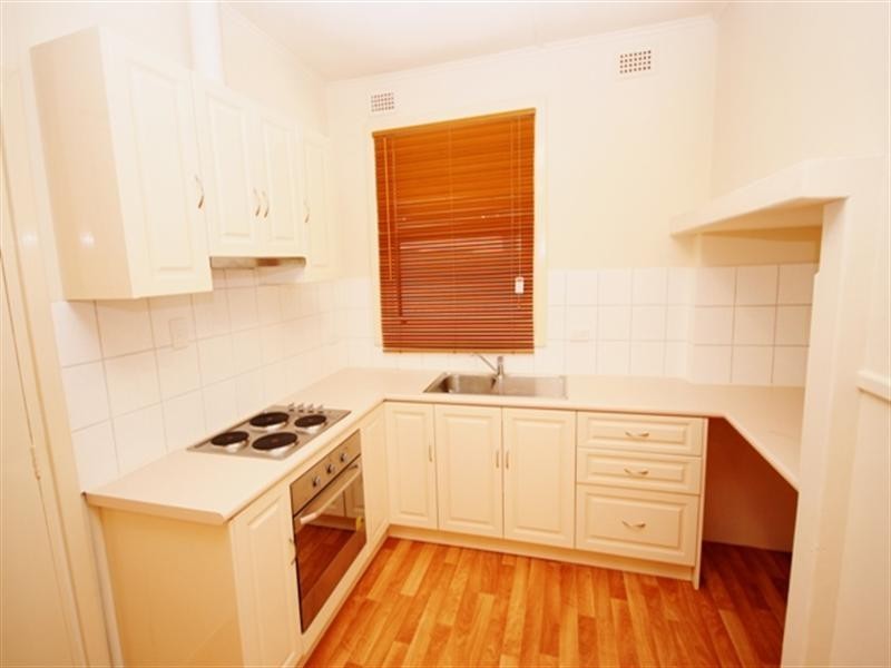 36 Essington Avenue, Clare SA 5453