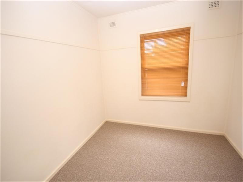 36 Essington Avenue, Clare SA 5453