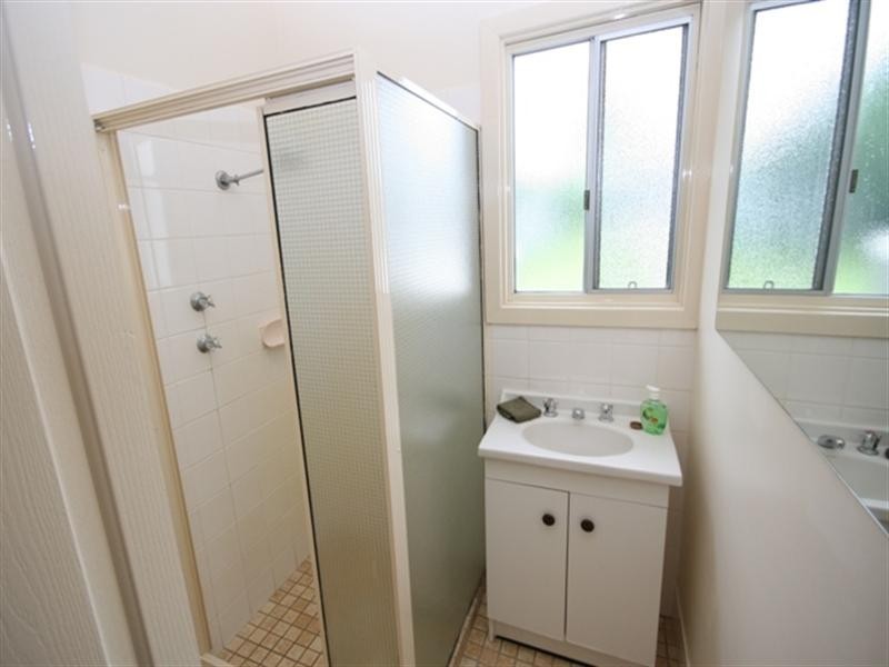 36 Essington Avenue, Clare SA 5453