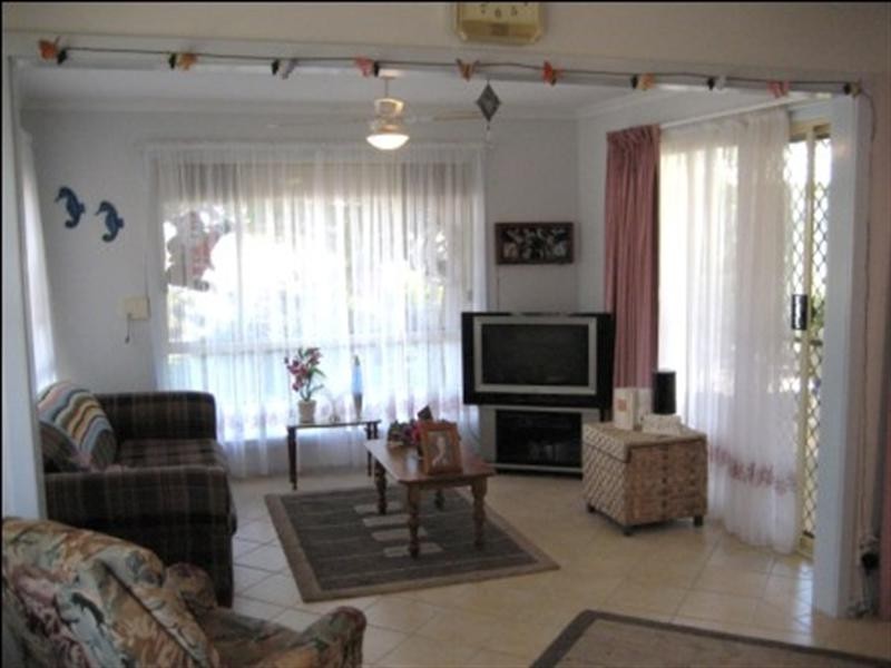 13 Beach Road, Pine Point SA 5571