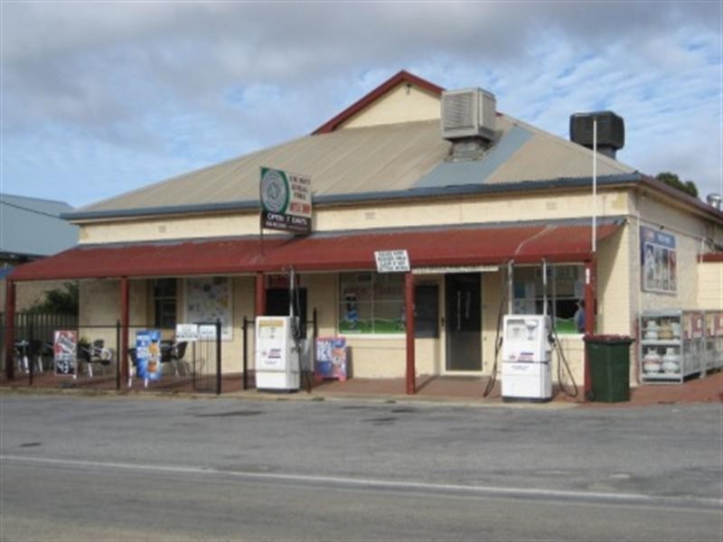 13 Beach Road, Pine Point SA 5571