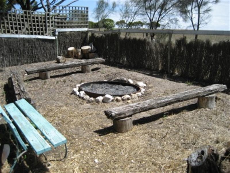 17 Young Avenue, Port Vincent SA 5581