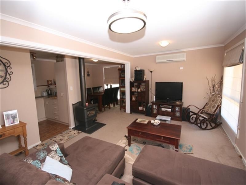 4 Kelly Street, Clare SA 5453