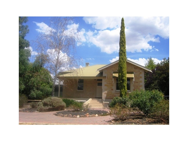 36 Blyth Road, Clare SA 5453