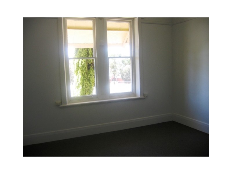 36 Blyth Road, Clare SA 5453