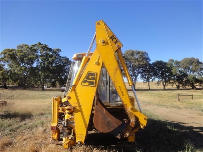 Clearing Sale Claremont Road, Hill River SA 5453