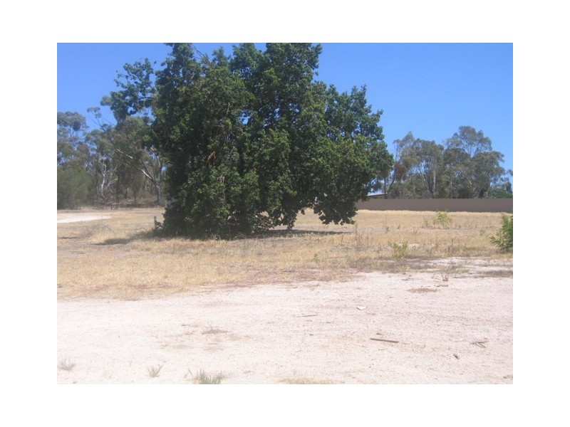 Lt 100/36 Blyth Road, Clare SA 5453