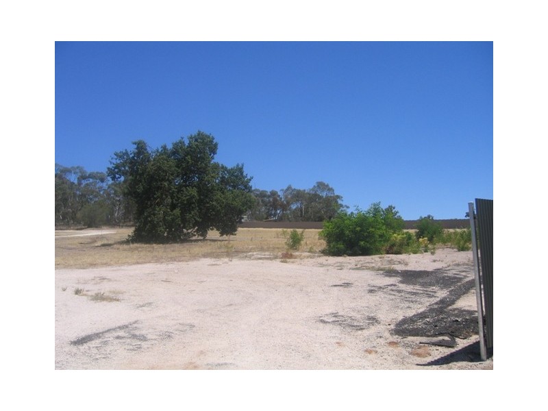 Lt 100/36 Blyth Road, Clare SA 5453
