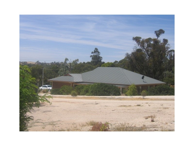 Lt 100/36 Blyth Road, Clare SA 5453