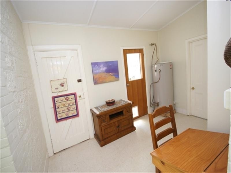 9 Beare Street Yacka, Clare SA 5453