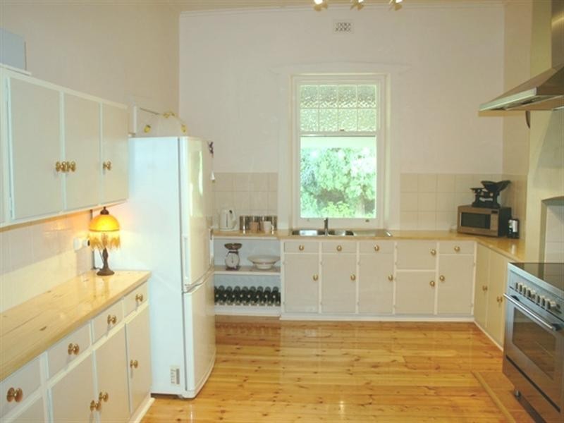 1 Ware Street, Burra SA 5417