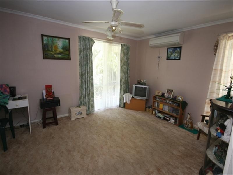 3 Newton Long Drive, Clare SA 5453