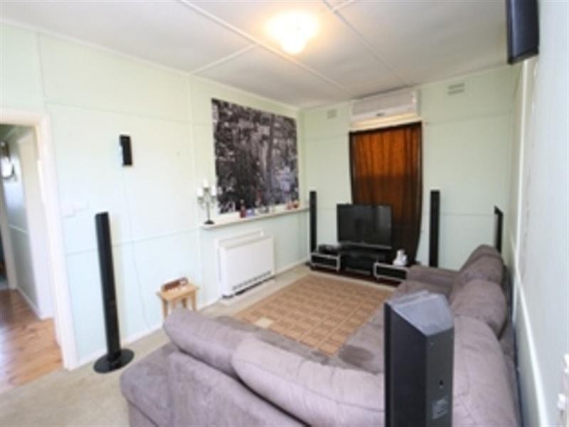 3 Kelly Street, Clare SA 5453