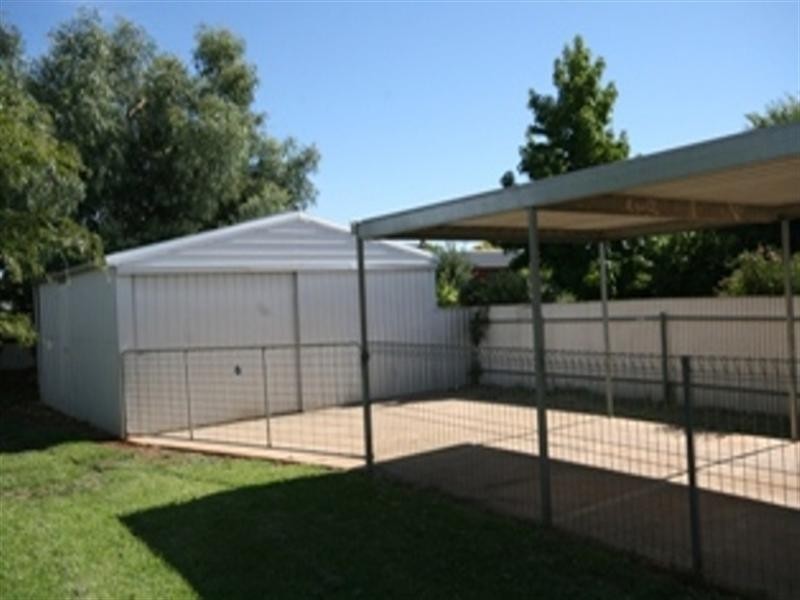 3 Kelly Street, Clare SA 5453