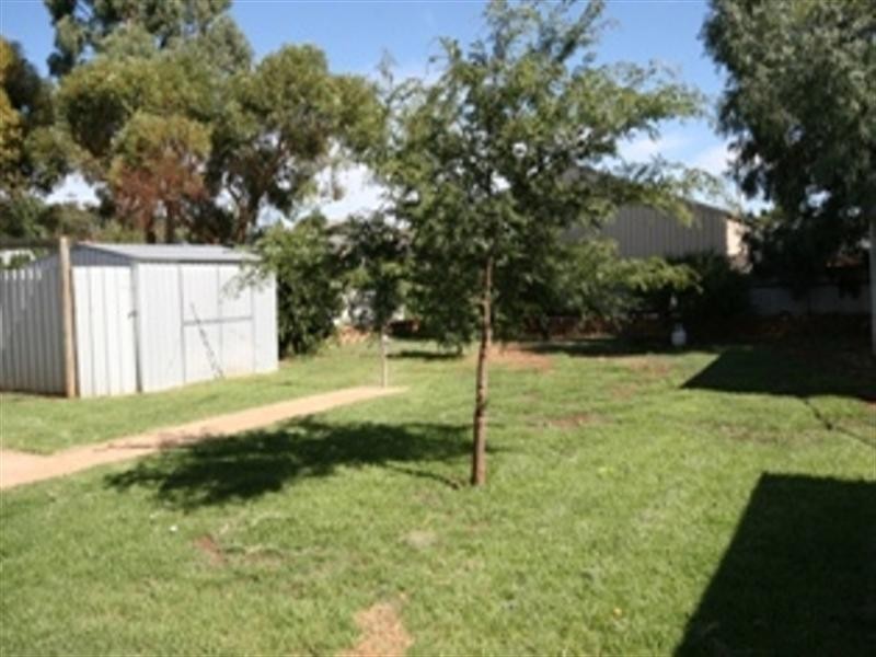 3 Kelly Street, Clare SA 5453