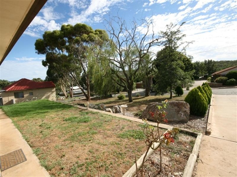 26 Beare Street, Clare SA 5453