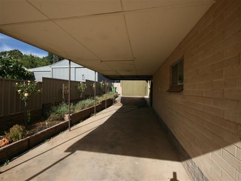 26 Beare Street, Clare SA 5453