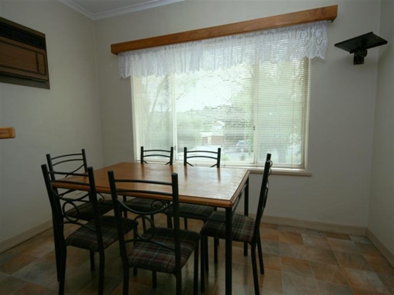 26 Beare Street, Clare SA 5453