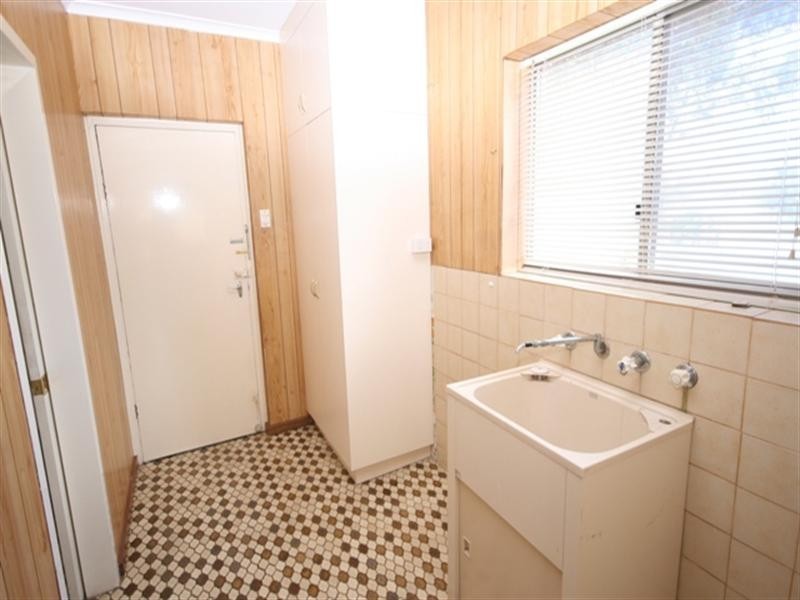 26 Beare Street, Clare SA 5453