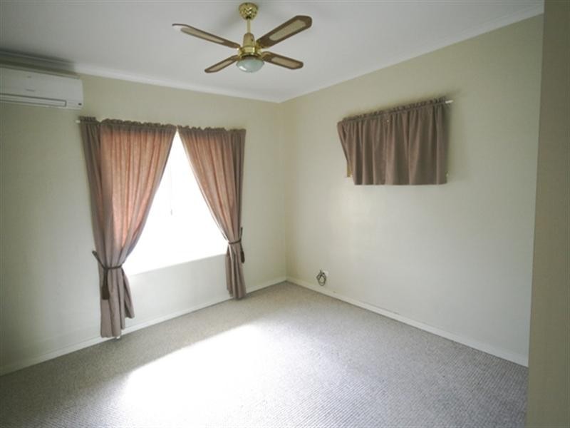 26 Beare Street, Clare SA 5453