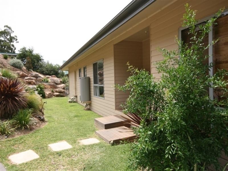 13 Michael Court, Clare SA 5453