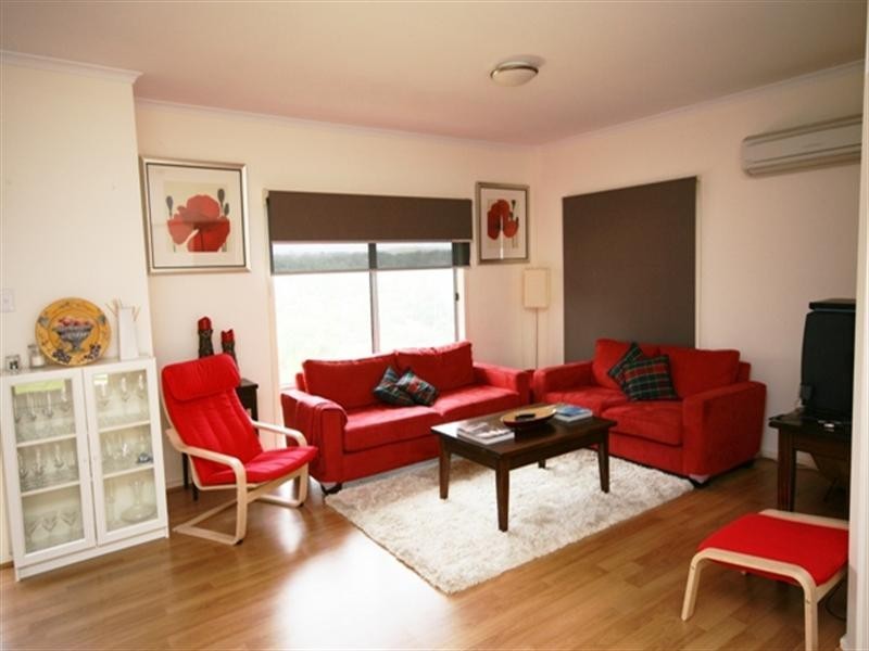 13 Michael Court, Clare SA 5453