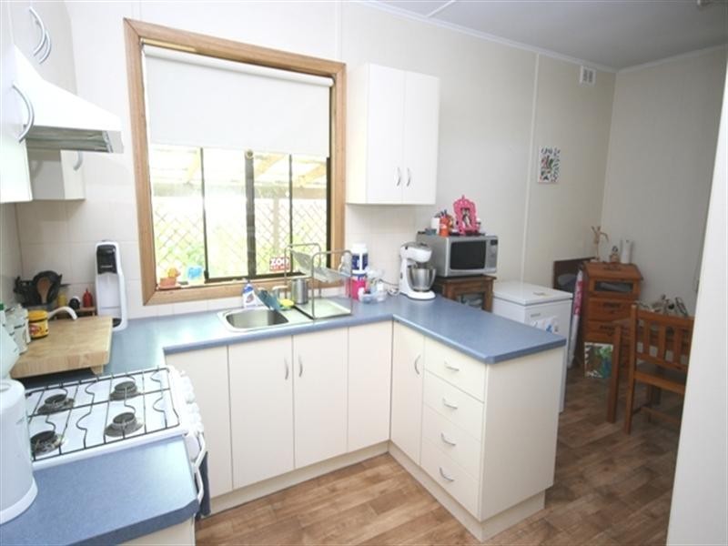 29 Essington Avenue, Clare SA 5453