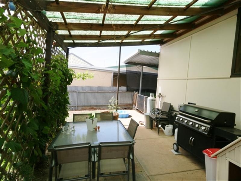 29 Essington Avenue, Clare SA 5453