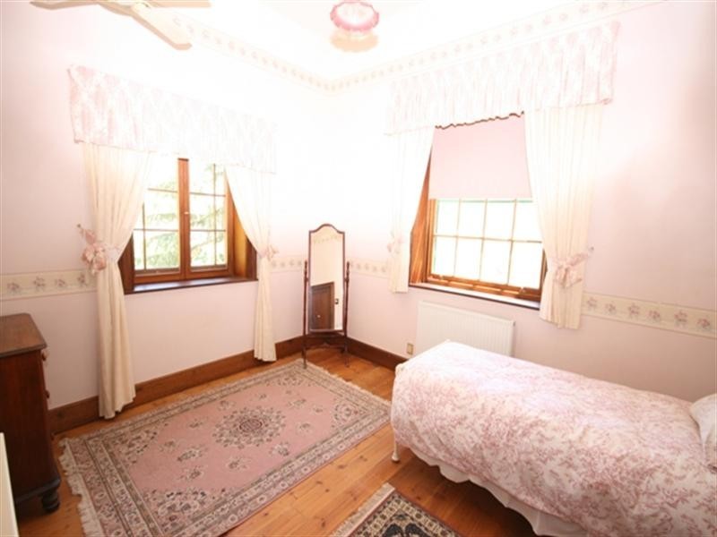 33 Union Street, Clare SA 5453