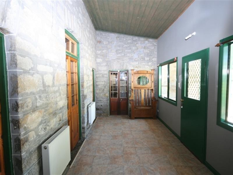 33 Union Street, Clare SA 5453