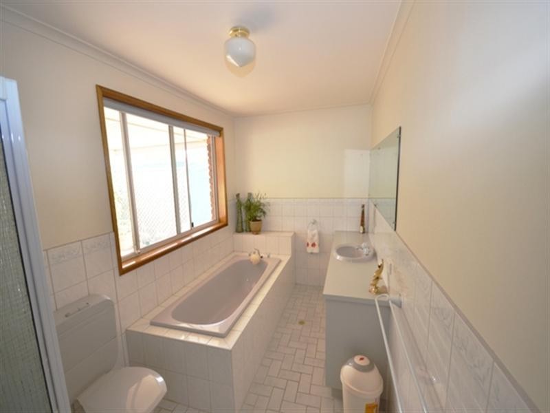 17 Glynn Street, Riverton SA 5412