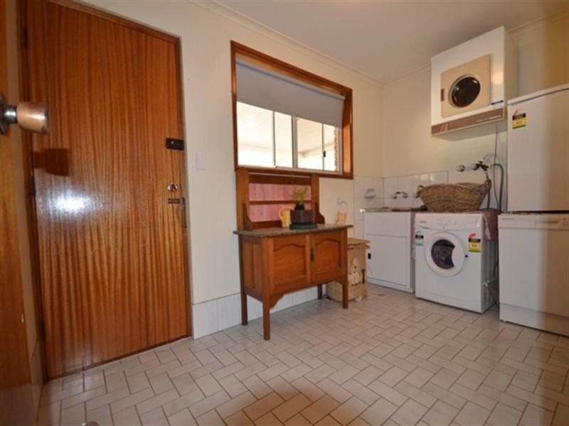 17 Glynn Street, Riverton SA 5412