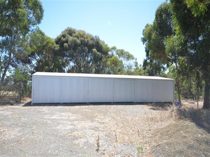 17 Glynn Street, Riverton SA 5412