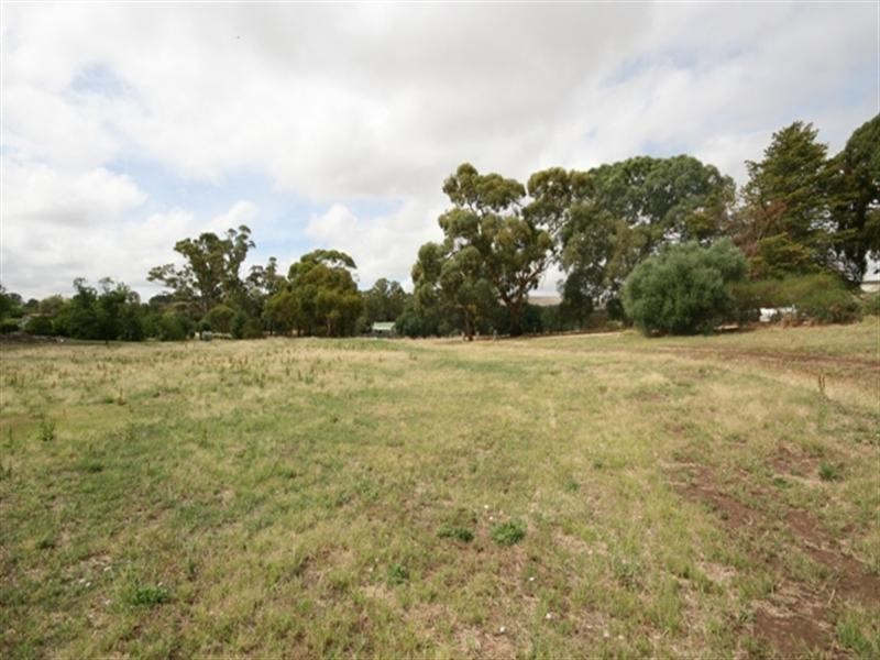 Lts 108,109 West Road, Watervale SA 5452