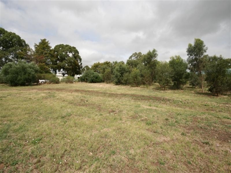 Lts 108,109 West Road, Watervale SA 5452